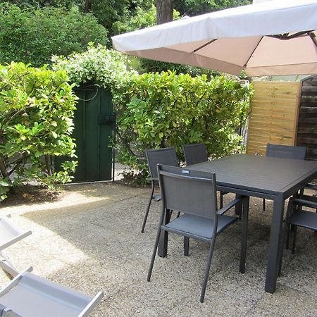 Appartement Les Cigales Rez De Jardin A 10Mn Des Plus Belles Plages Hyères Exterior foto