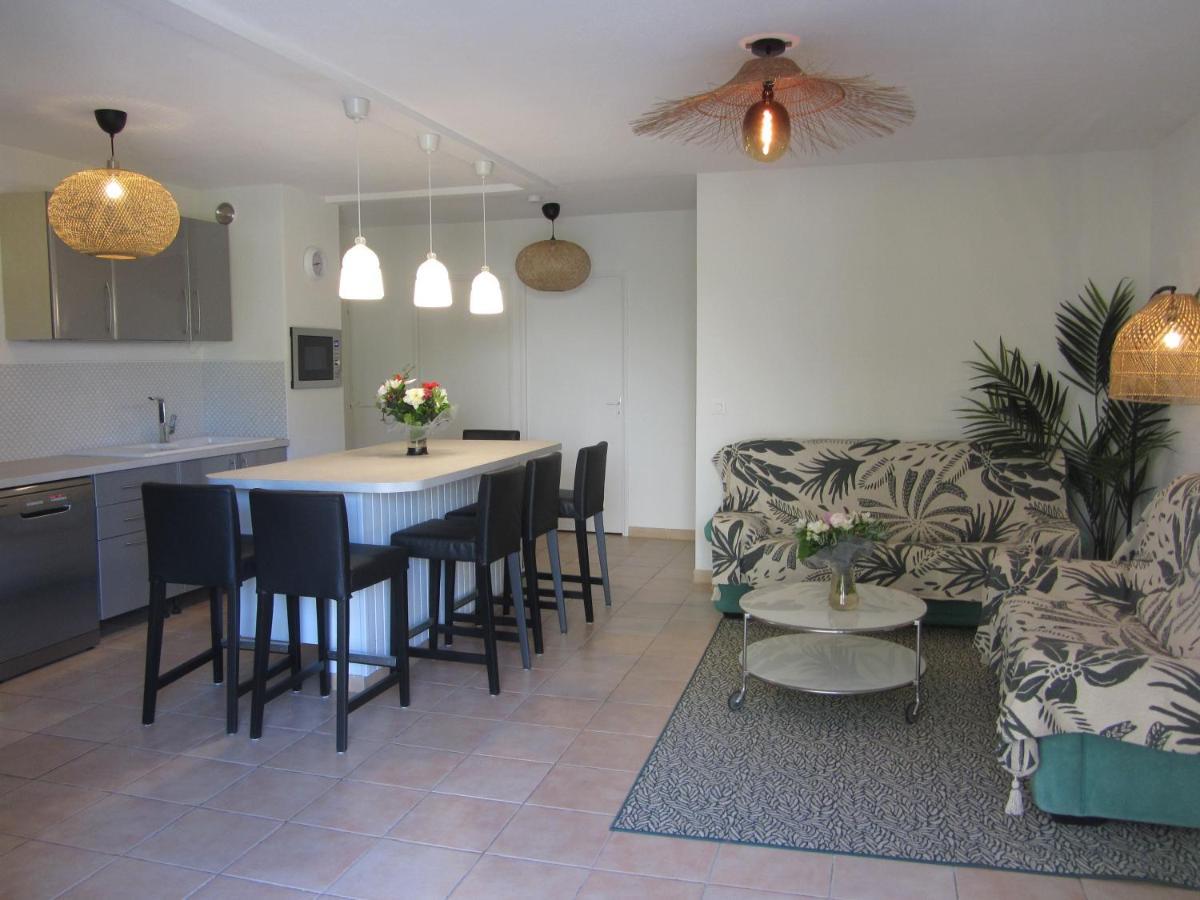 Appartement Les Cigales Rez De Jardin A 10Mn Des Plus Belles Plages Hyères Exterior foto